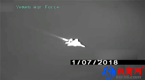紅外光電系統(tǒng)持續(xù)捕捉飛行中的沙特皇家空軍F-15戰(zhàn)斗機(jī)